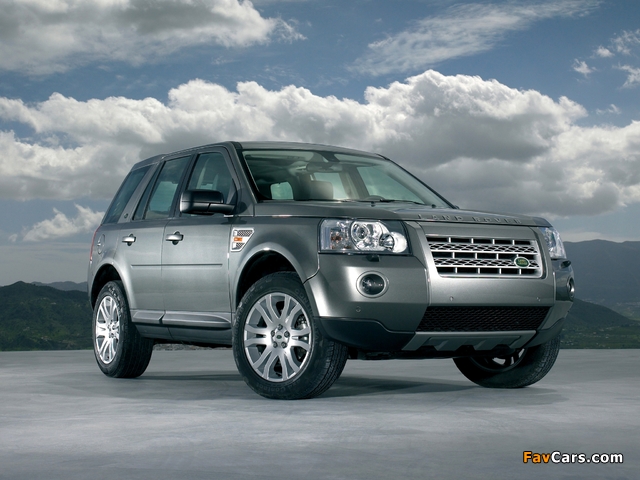 Land Rover LR2 HSE 2006–10 photos (640 x 480)