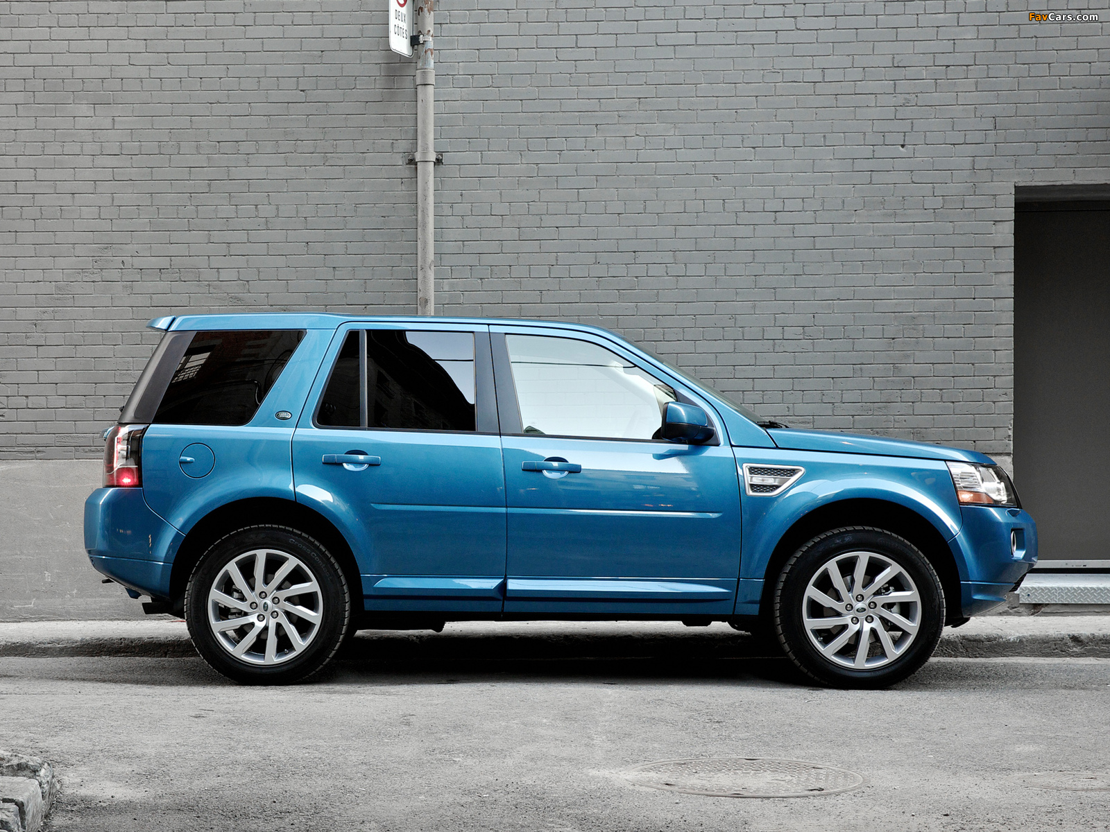 Photos of Land Rover LR2 HSE 2012 (1600 x 1200)