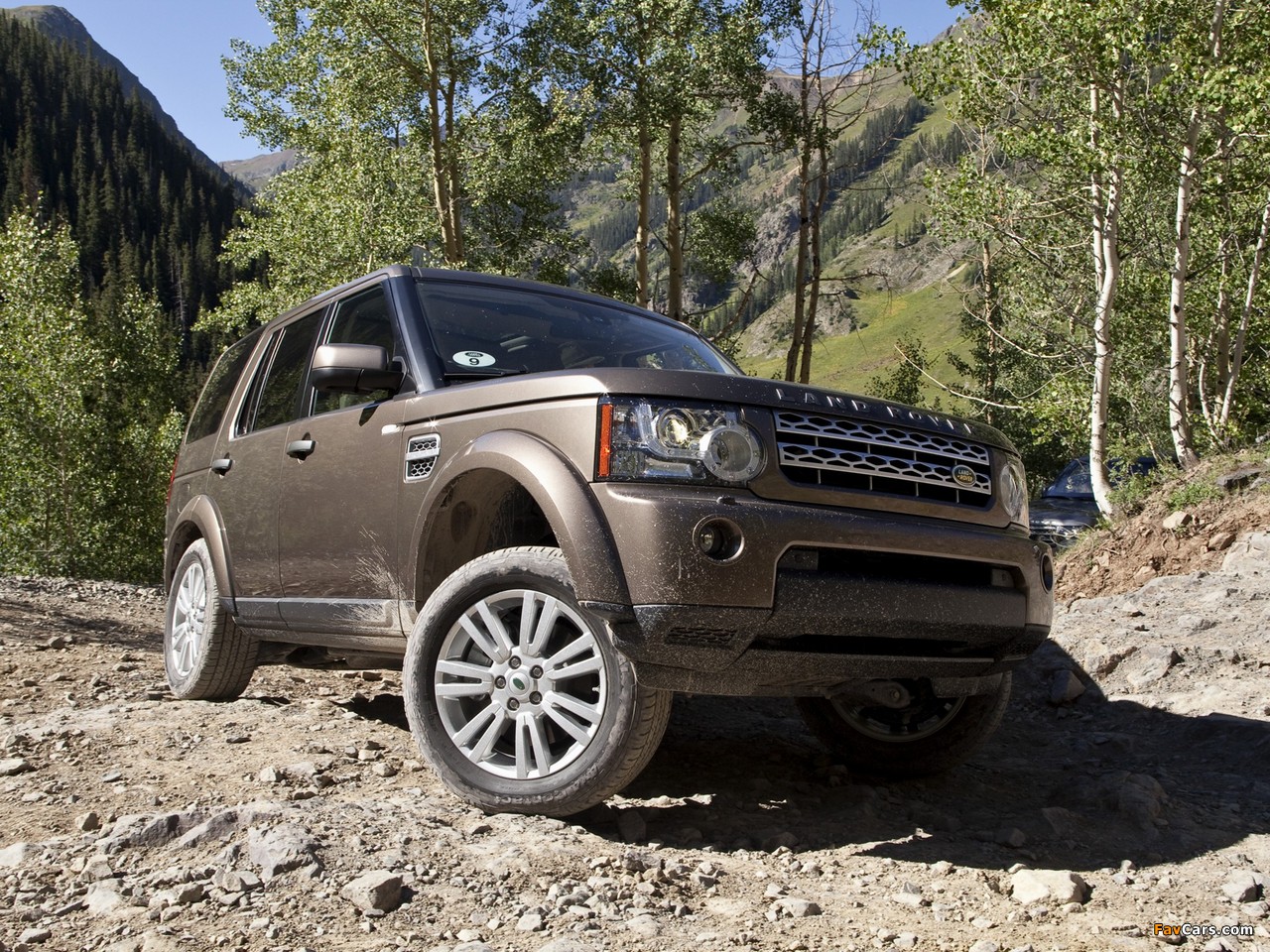 Land Rover LR4 2009 wallpapers (1280 x 960)