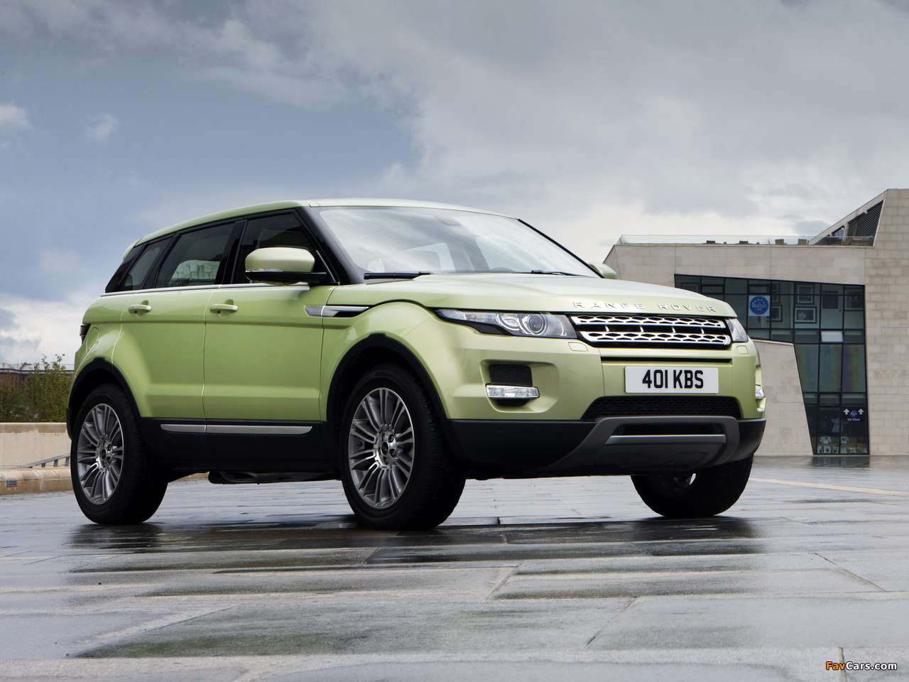 Range Rover Evoque SD4 Prestige 2011 photos (1280 x 960)