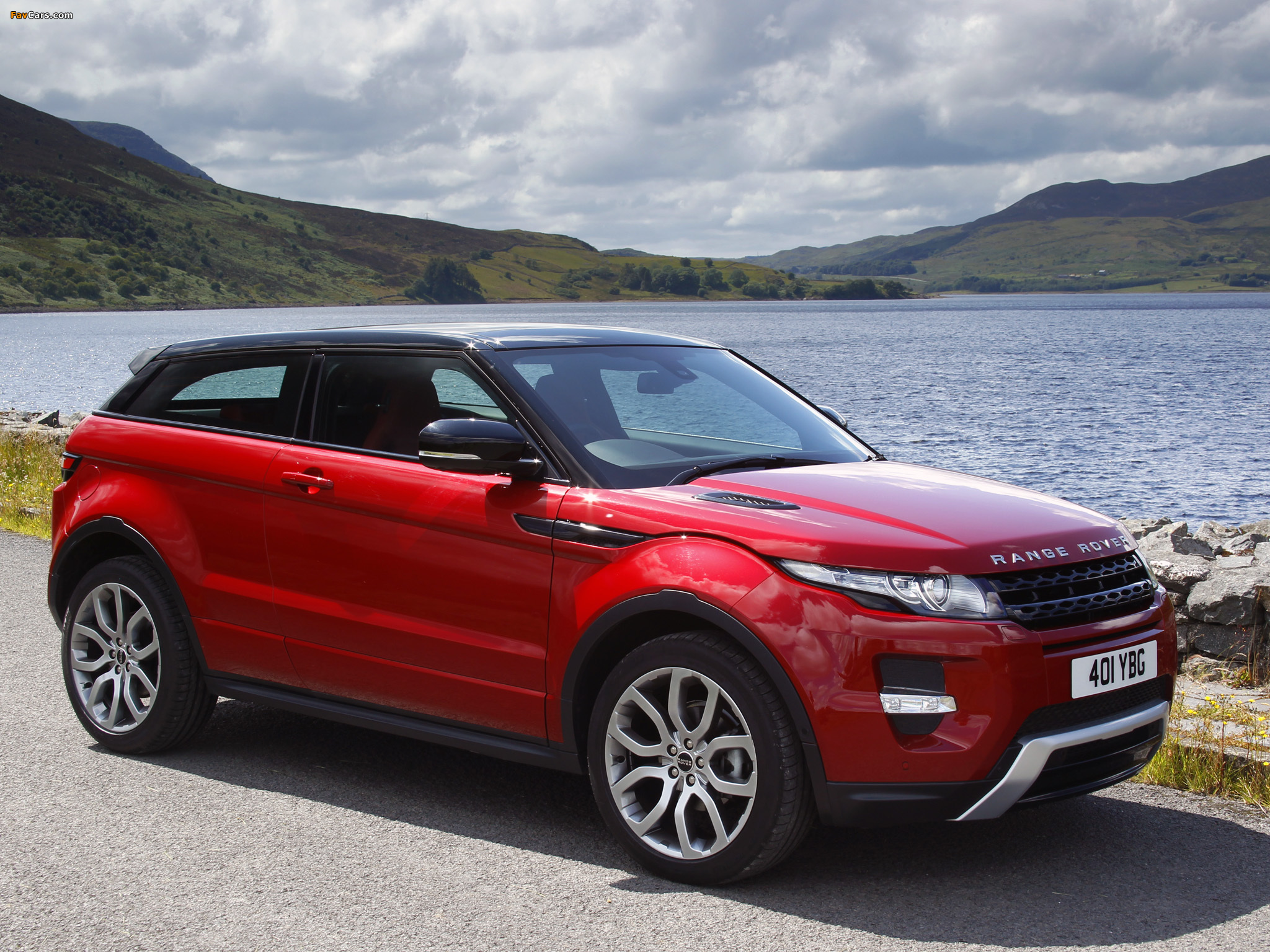 Range Rover Evoque Coupe Si4 Dynamic UK-spec 2011 pictures (2048 x 1536)