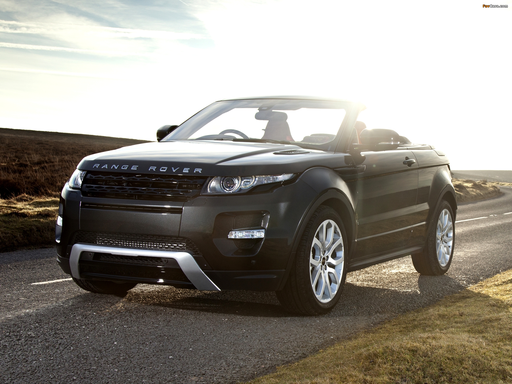 Range Rover Evoque Convertible Concept 2012 pictures (2048 x 1536)