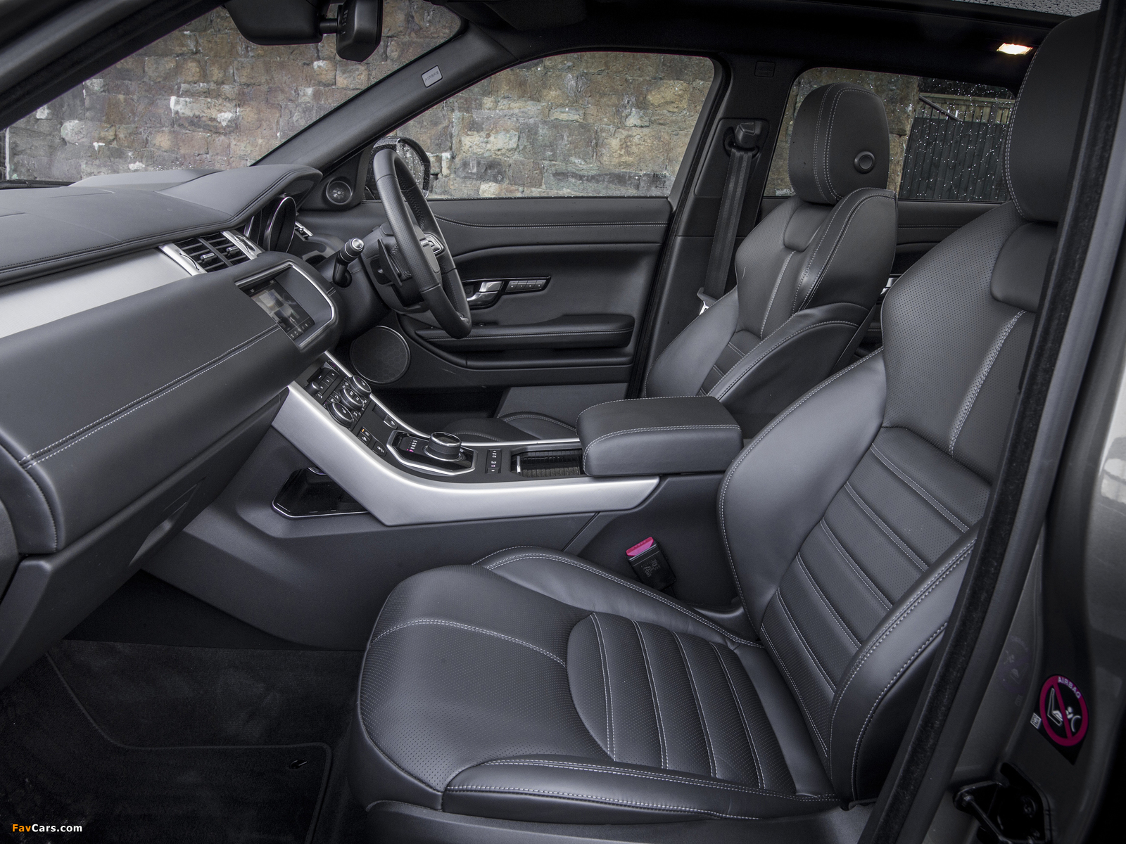 Photos of Range Rover Evoque HSE Dynamic UK-spec 2015 (1600 x 1200)