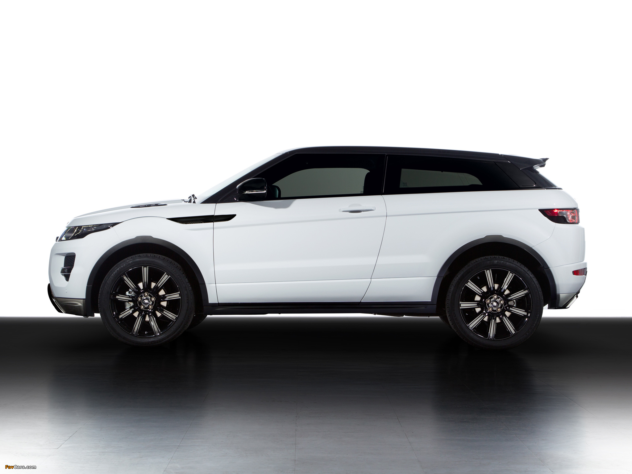 Pictures of Range Rover Evoque Coupe Black Design Pack 2013 (2048 x 1536)