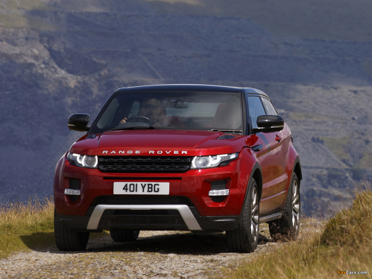Range Rover Evoque Coupe Si4 Dynamic UK-spec 2011 wallpapers (1280 x 960)