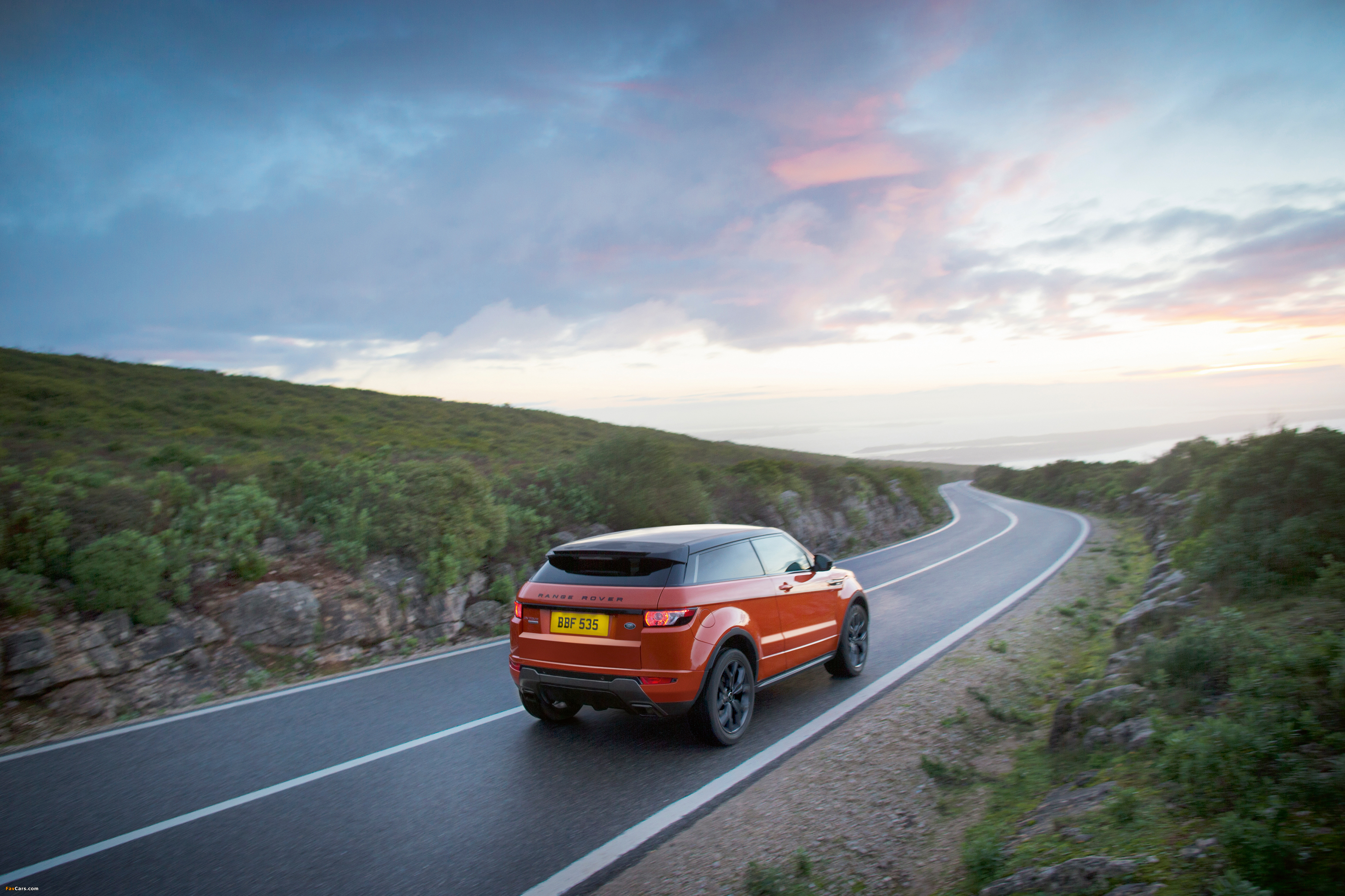 Range Rover Evoque Autobiography Dynamic 2014–15 wallpapers (4096 x 2730)