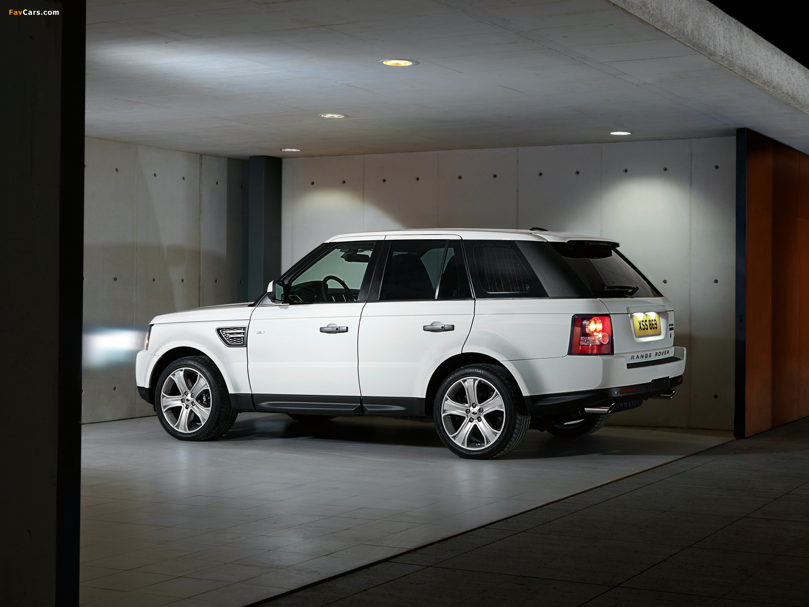 Images of Range Rover Sport Supercharged 2009–13 (1600 x 1200)