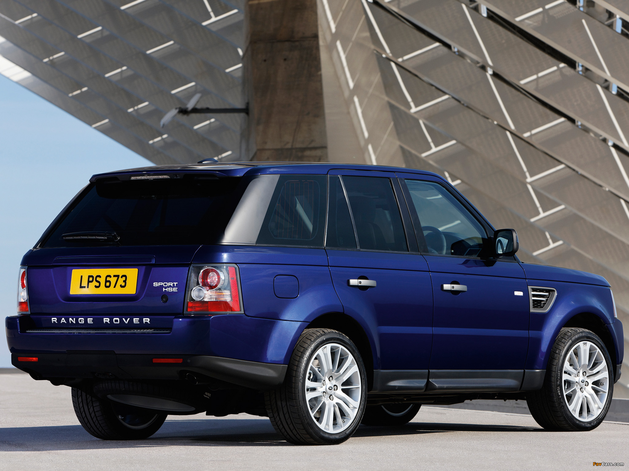 Photos of Range Rover Sport UK-spec 2009–13 (2048 x 1536)