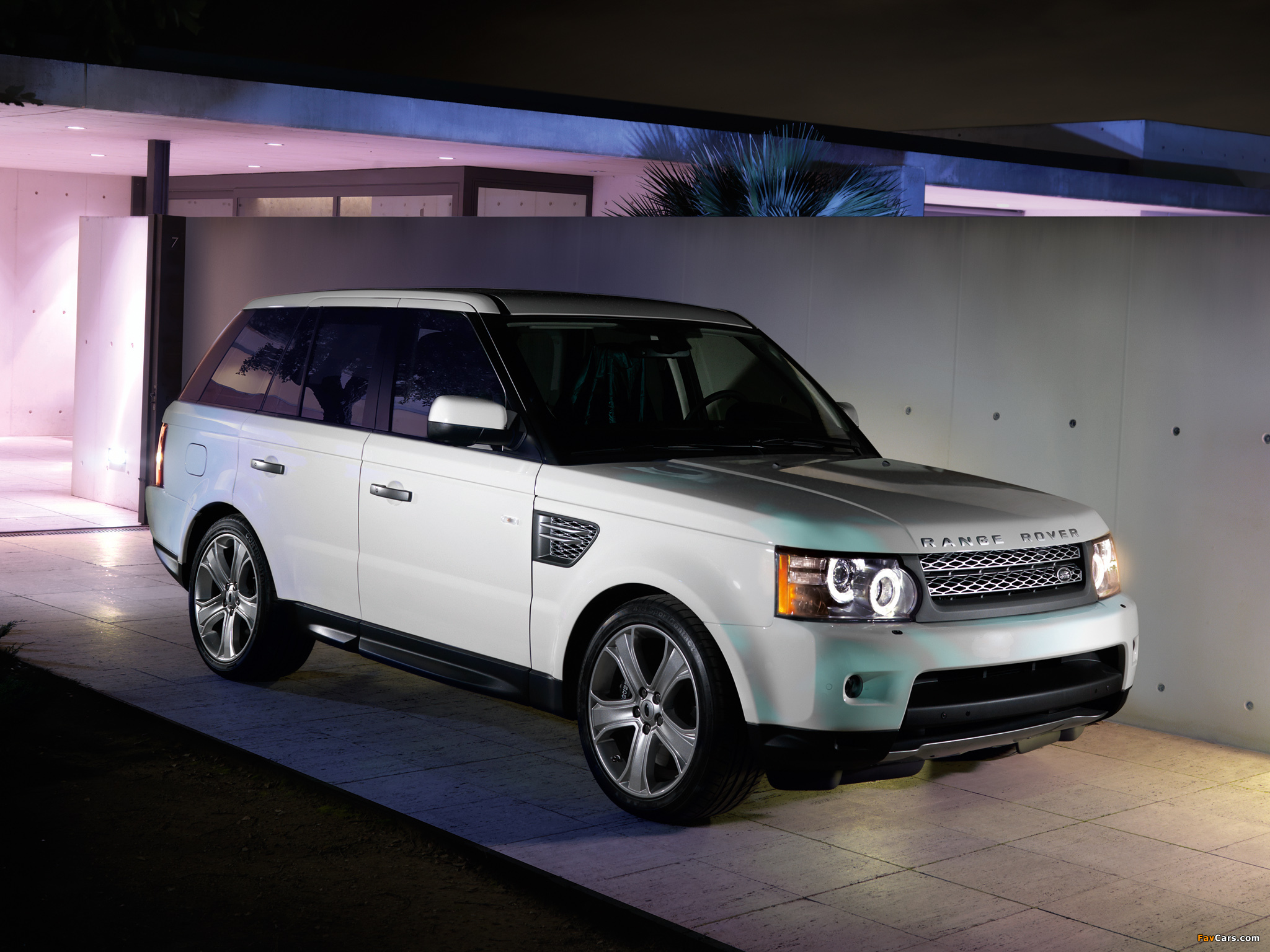 Range Rover Sport Supercharged 2009–13 wallpapers (2048 x 1536)