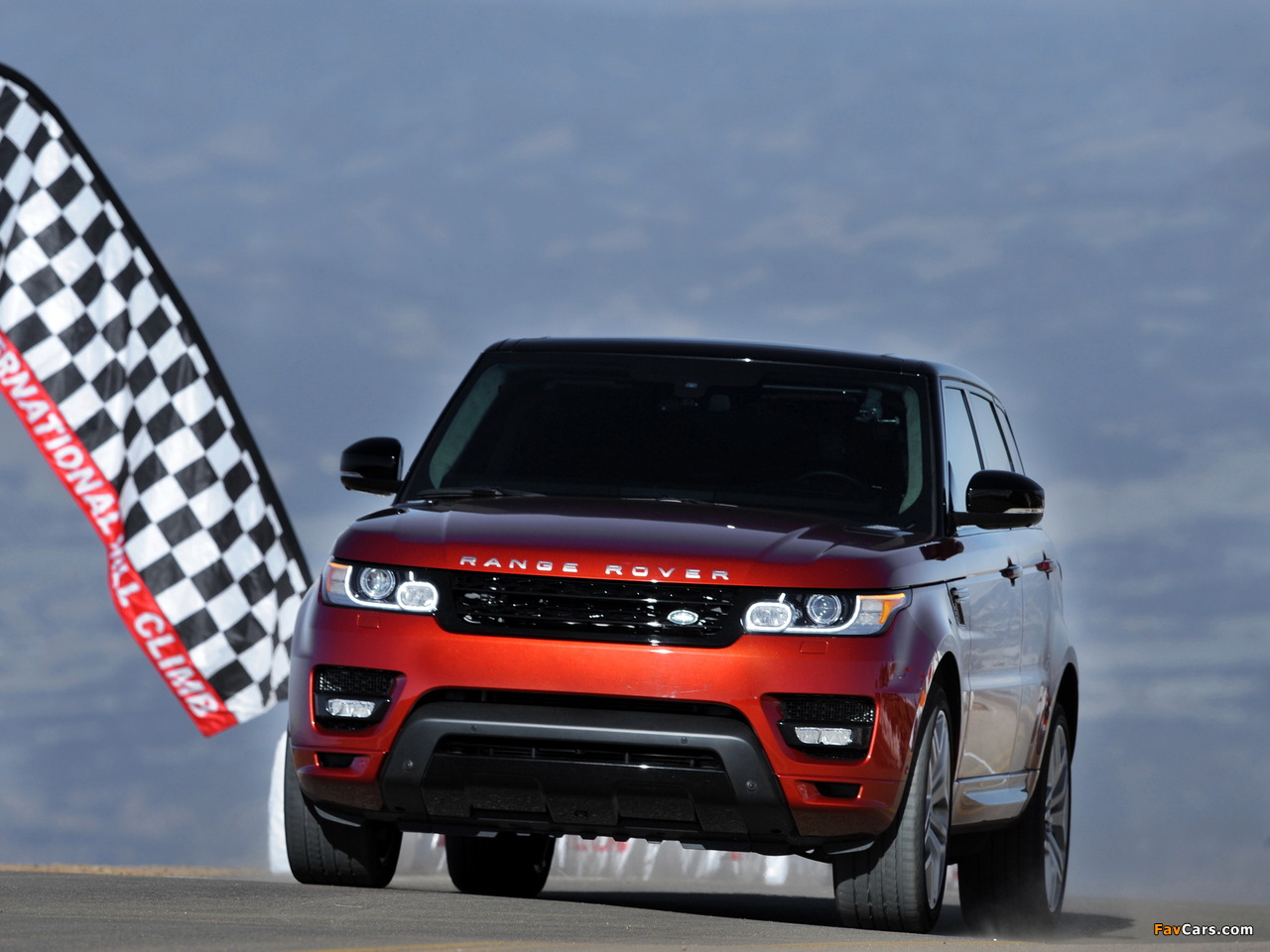 Range Rover Sport 2013 wallpapers (1280 x 960)