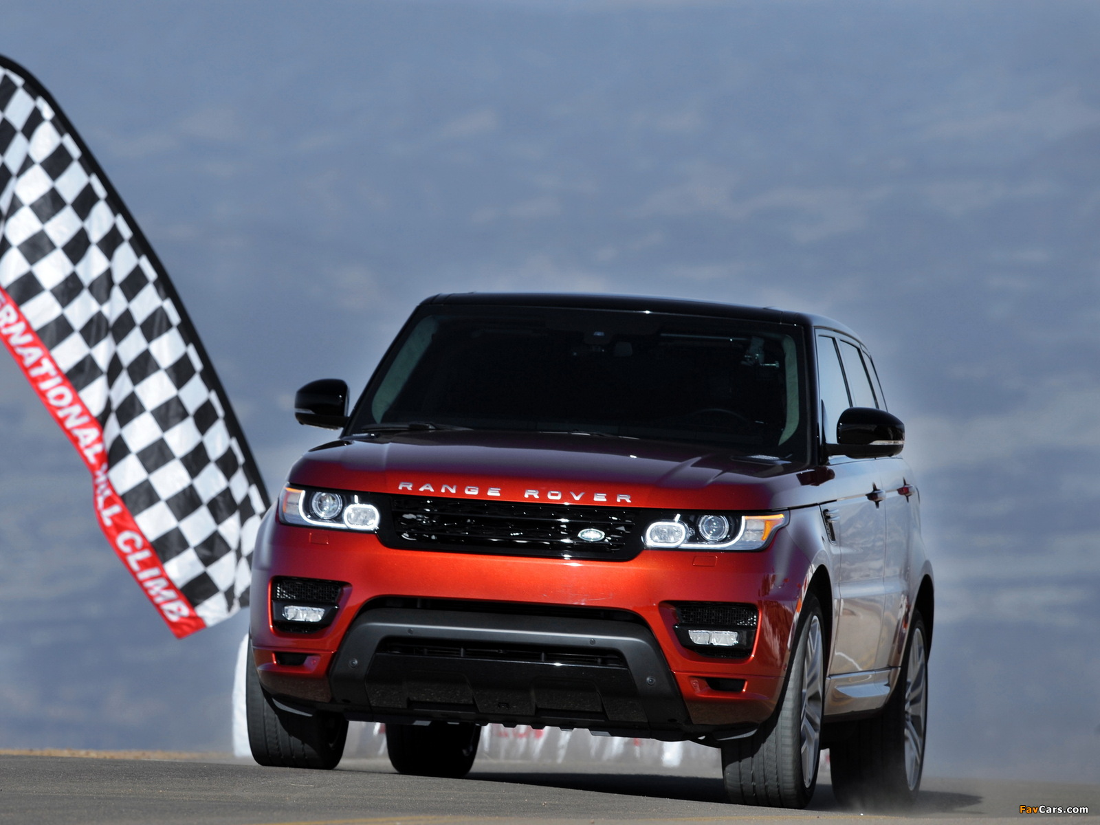 Range Rover Sport 2013 wallpapers (1600 x 1200)