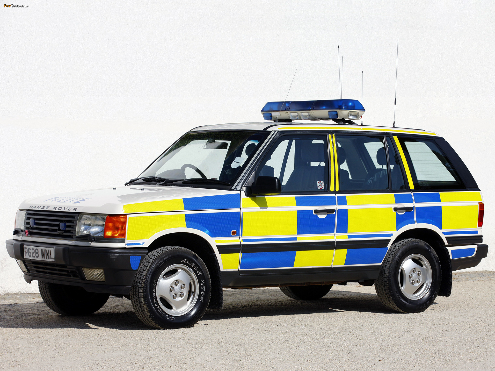Images of Range Rover Police (P38A) 1994–2002 (2048 x 1536)