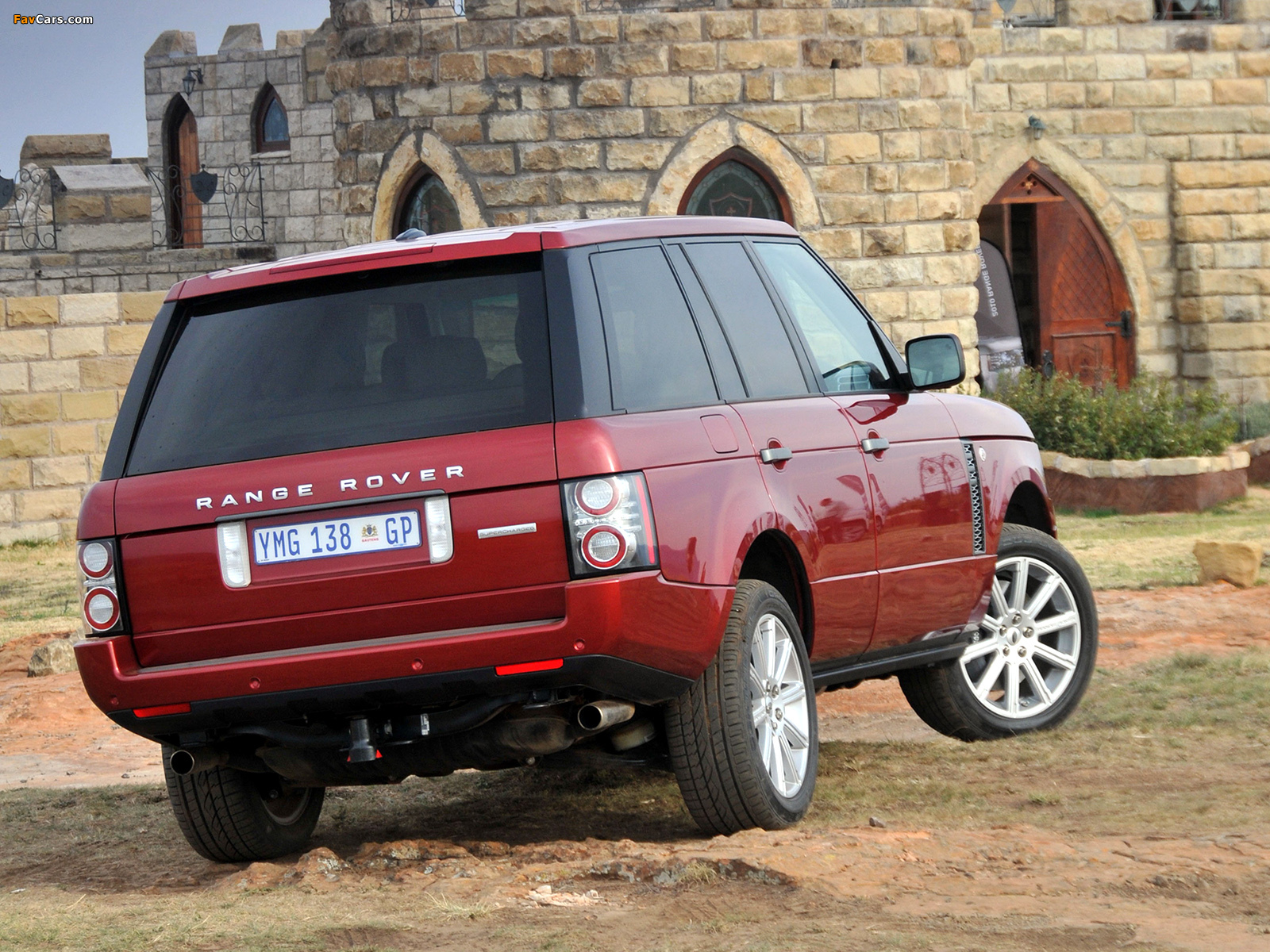 Images of Range Rover Supercharged ZA-spec (L322) 2009–12 (1600 x 1200)