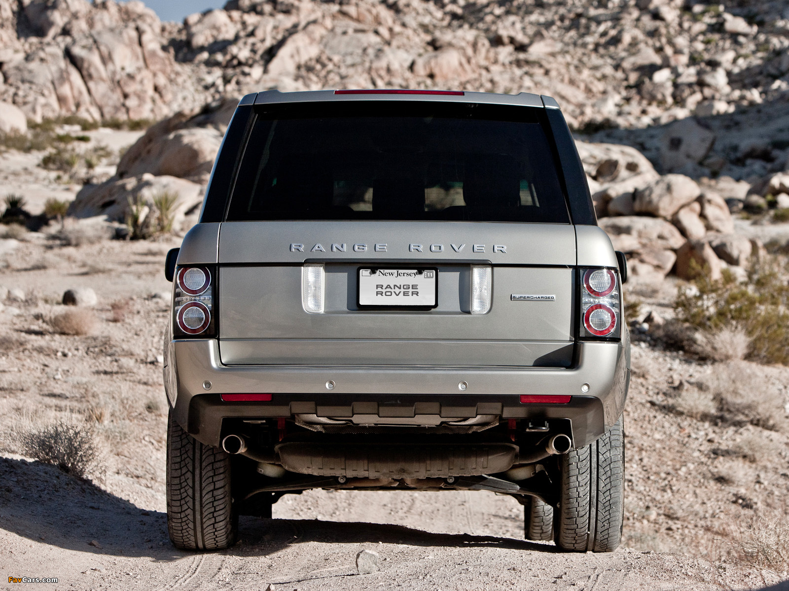 Range Rover US-spec 2009 images (1600 x 1200)