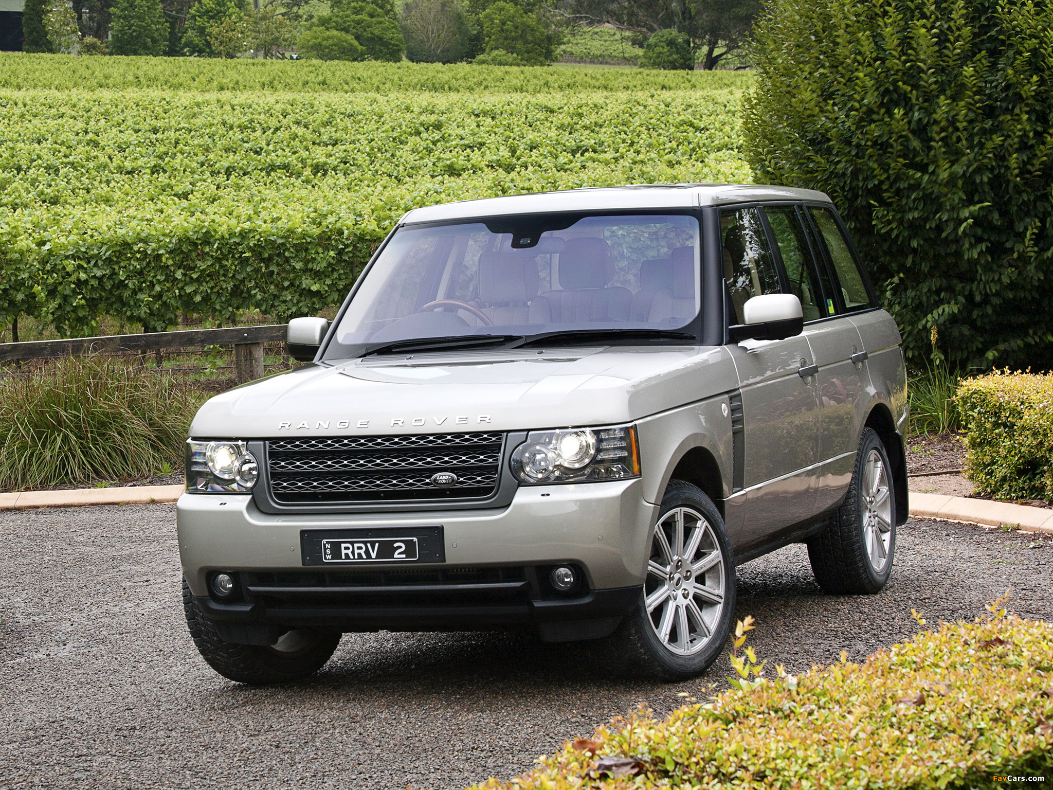 Range Rover Vogue TDV8 AU-spec (L322) 2009–12 images (2048 x 1536)