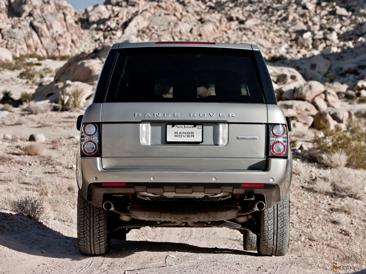 Range Rover US-spec 2009 images (1280 x 960)