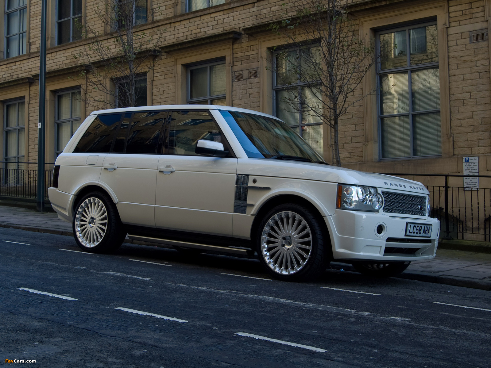 Project Kahn Range Rover Vogue (L322) 2009 photos (1600 x 1200)