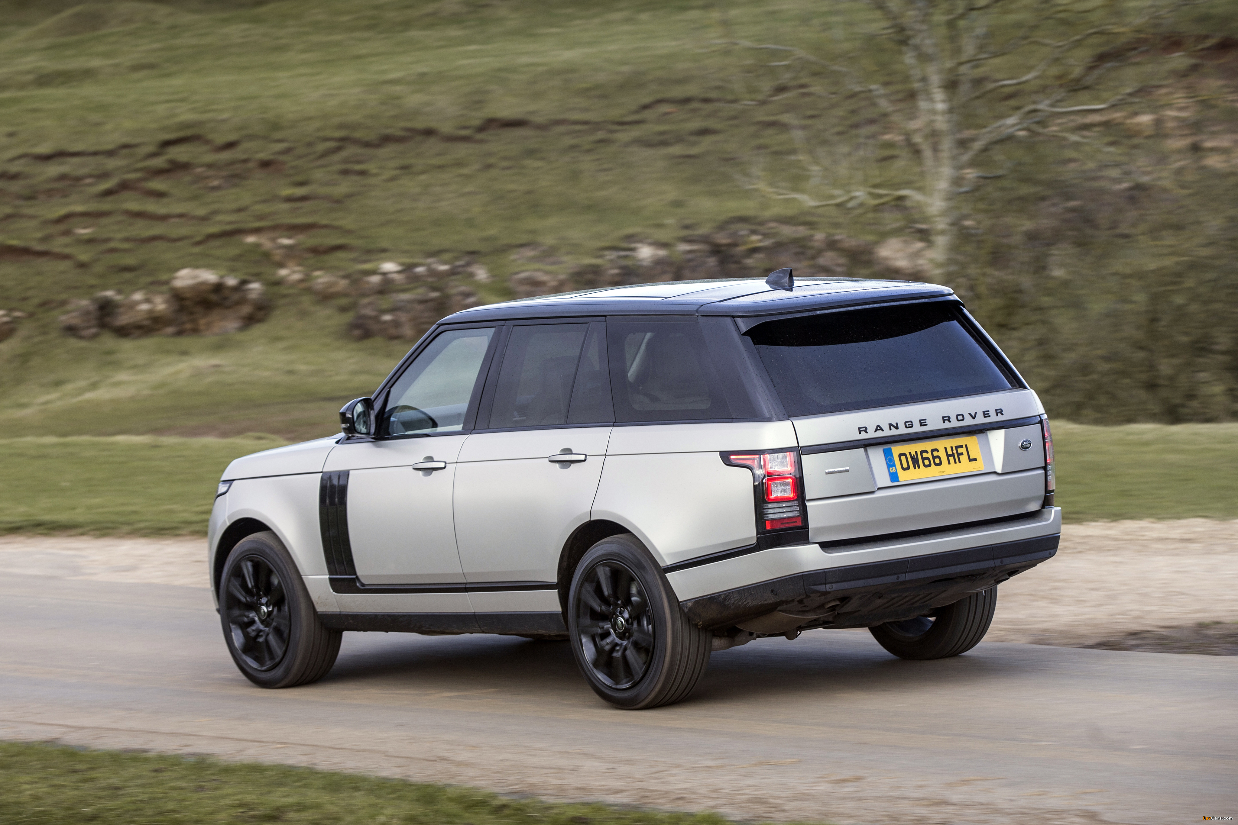 Range Rover Autobiography Black Design Pack UK-spec (L405) 2013 images (4096 x 2731)