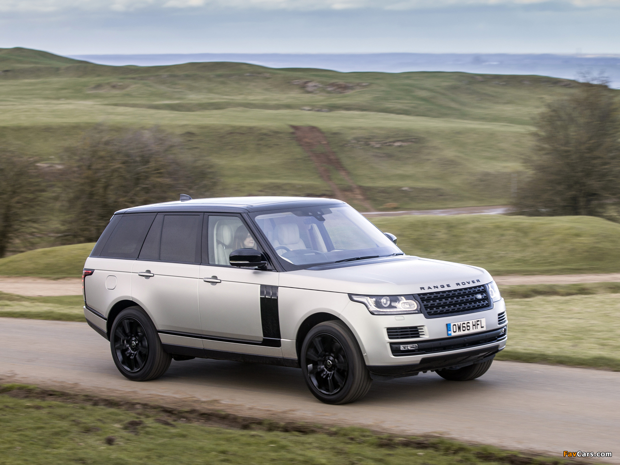 Range Rover Autobiography Black Design Pack UK-spec (L405) 2013 photos (1280 x 960)