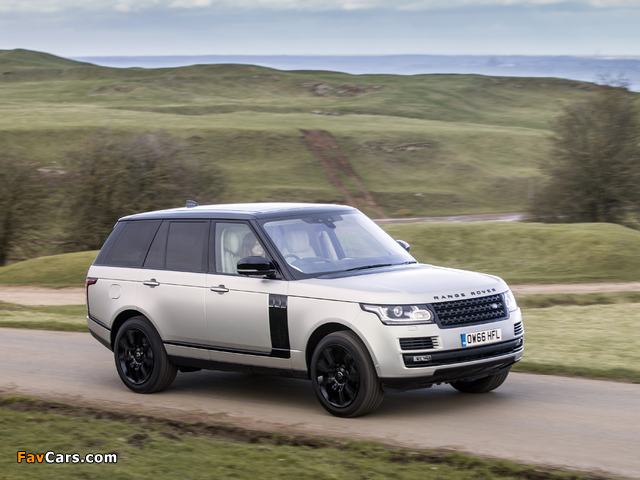 Range Rover Autobiography Black Design Pack UK-spec (L405) 2013 photos (640 x 480)