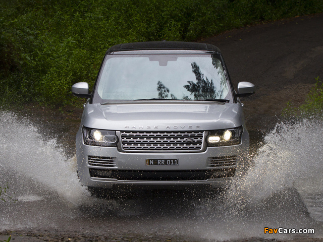 Range Rover Vogue TDV6 AU-spec (L405) 2013 pictures (640 x 480)