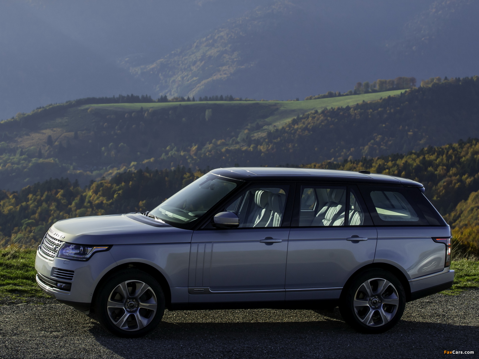 Range Rover Autobiography Hybrid (L405) 2014 photos (1600 x 1200)