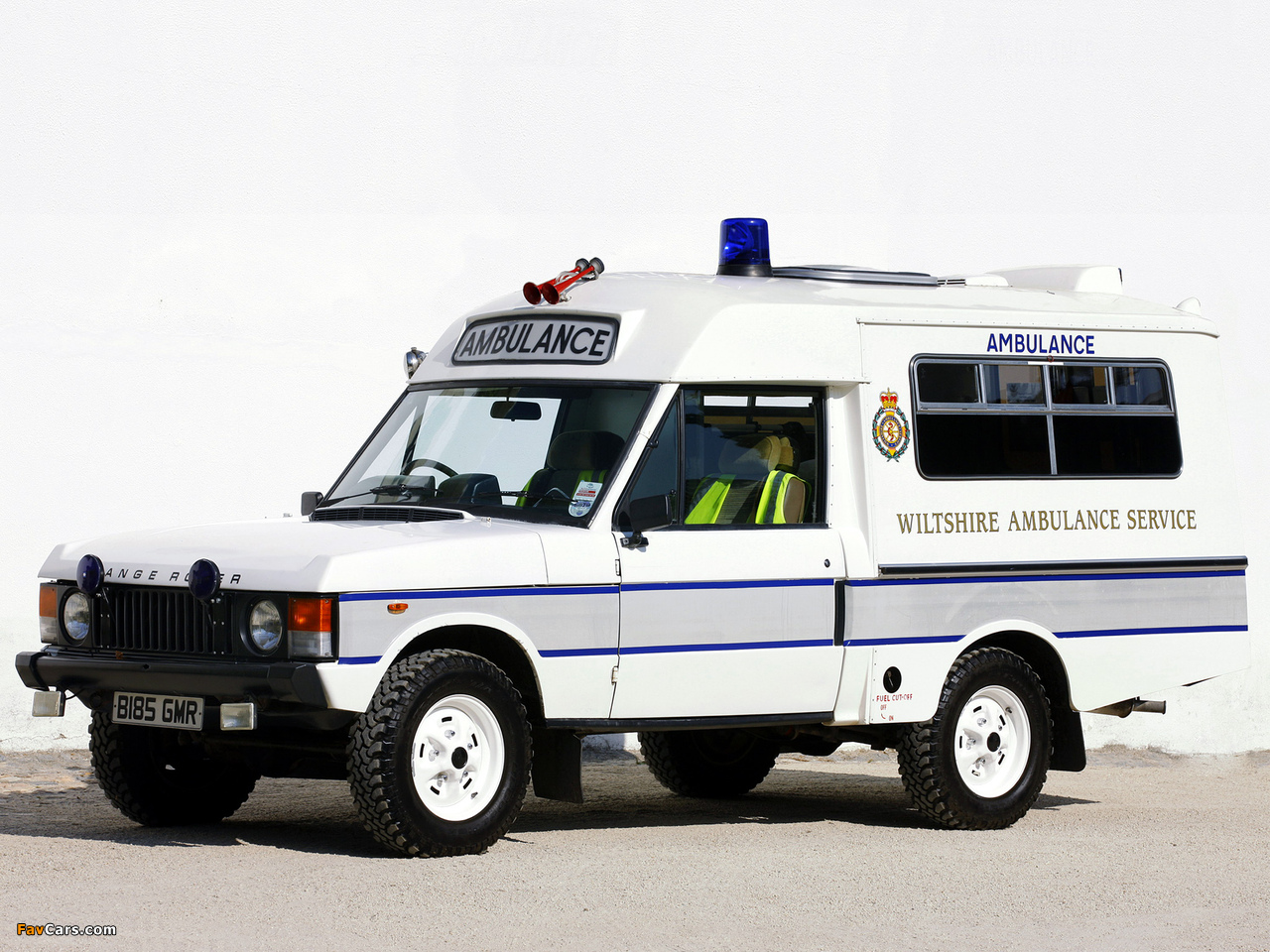 Range Rover Ambulance wallpapers (1280 x 960)