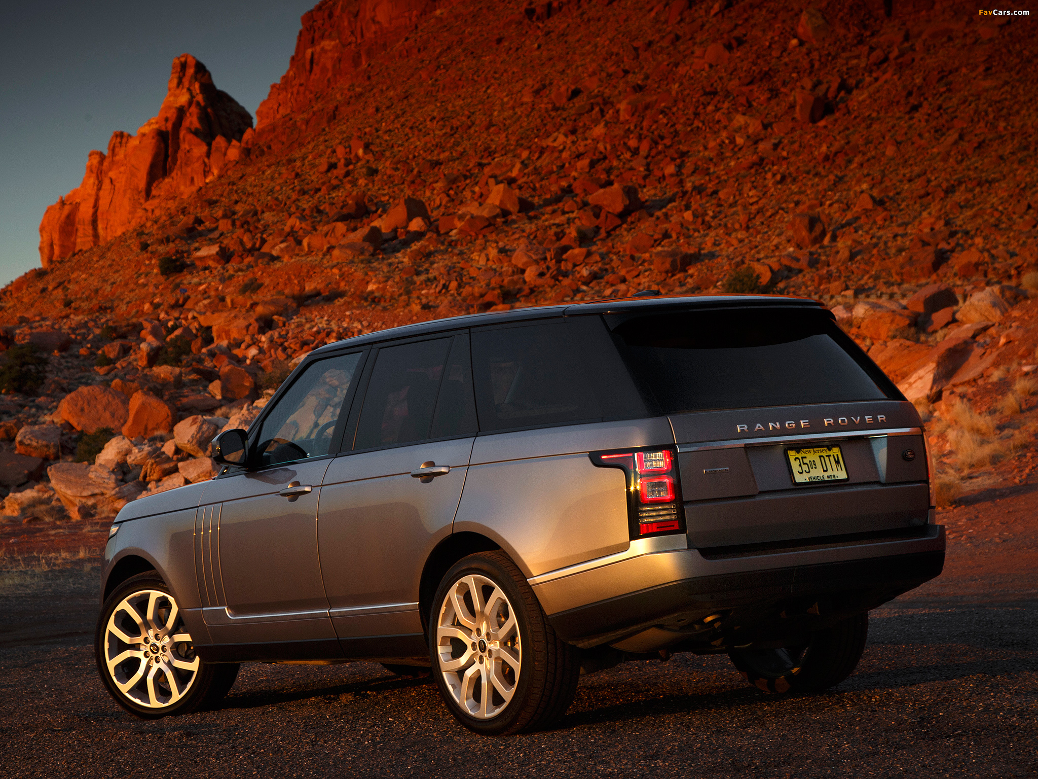 Photos of Range Rover Supercharged US-spec (L405) 2013 (2048 x 1536)