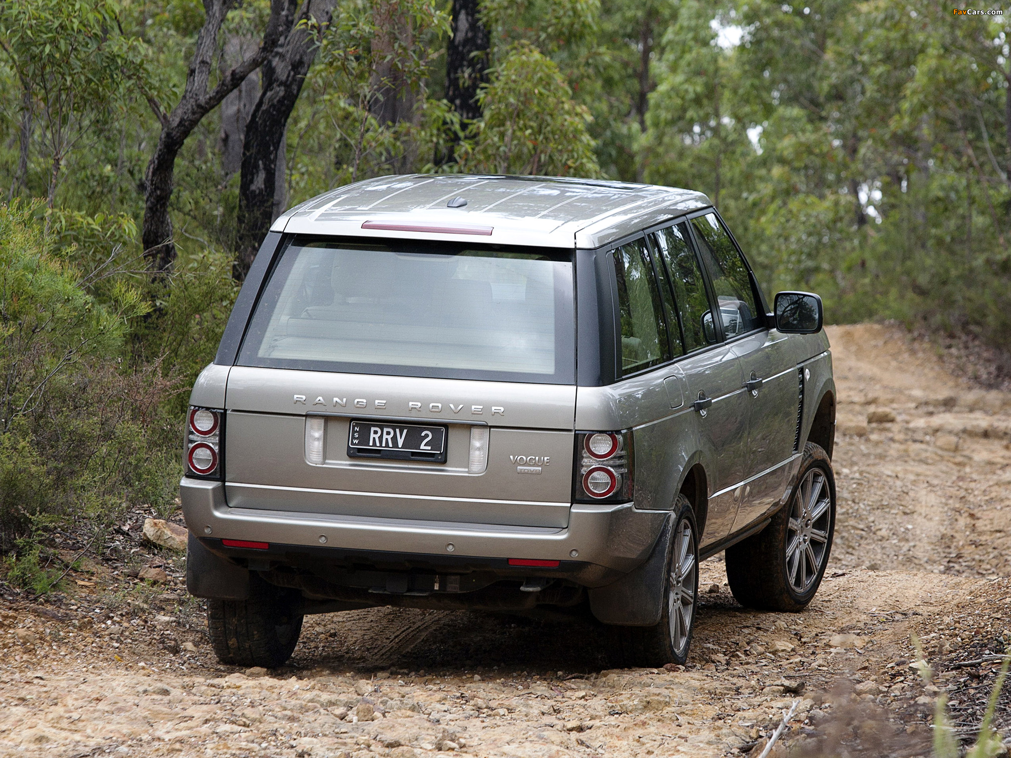 Pictures of Range Rover Vogue TDV8 AU-spec (L322) 2009–12 (2048 x 1536)