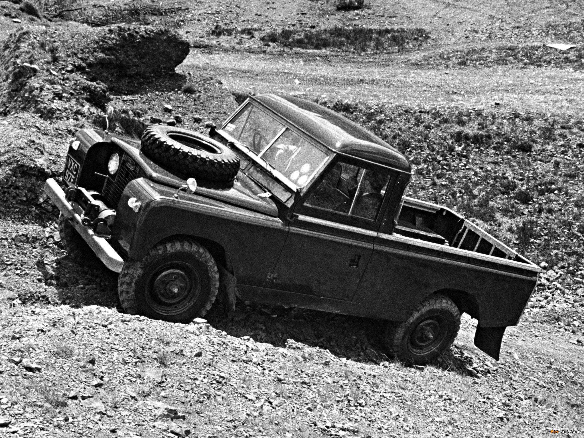 Land Rover Series II 109 Pickup 1958–61 wallpapers (2048 x 1536)