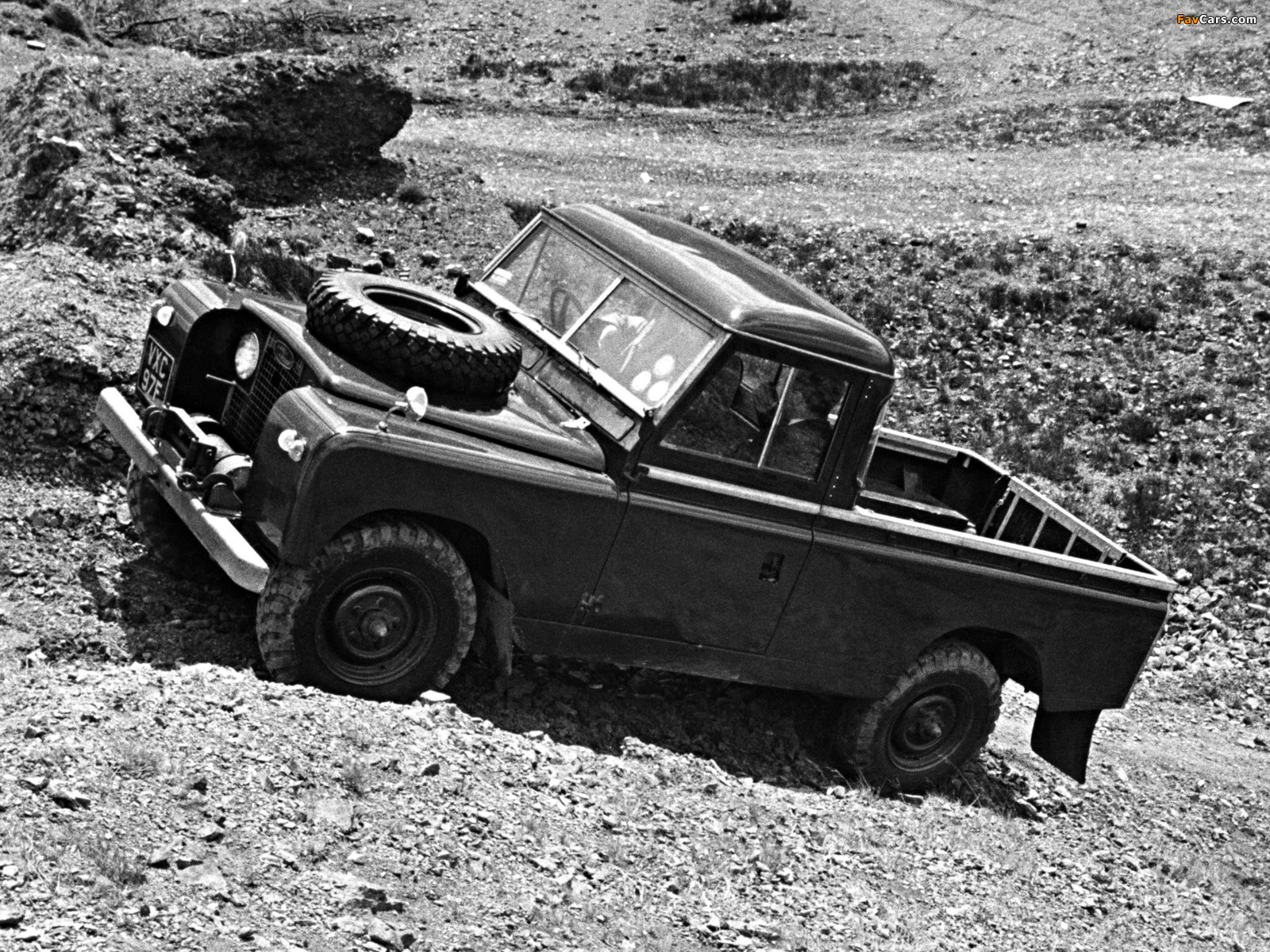 Land Rover Series II 109 Pickup 1958–61 wallpapers (1600 x 1200)