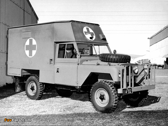 Land Rover Series IIA 109 GS Ambulance 1963–67 images (640 x 480)