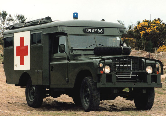 Images of Land Rover Series III 109 Ambulance