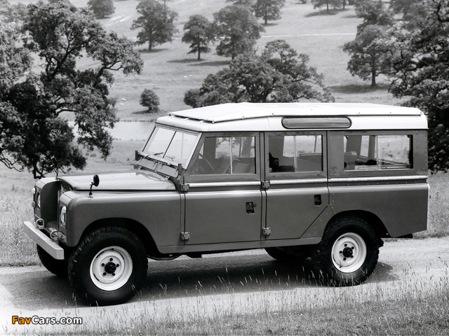 Land Rover Series III 109 1971–79 images (640 x 480)