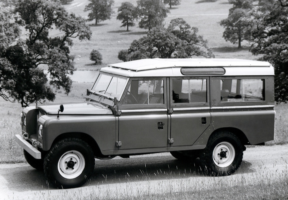 Land Rover Series III 109 1971–79 images