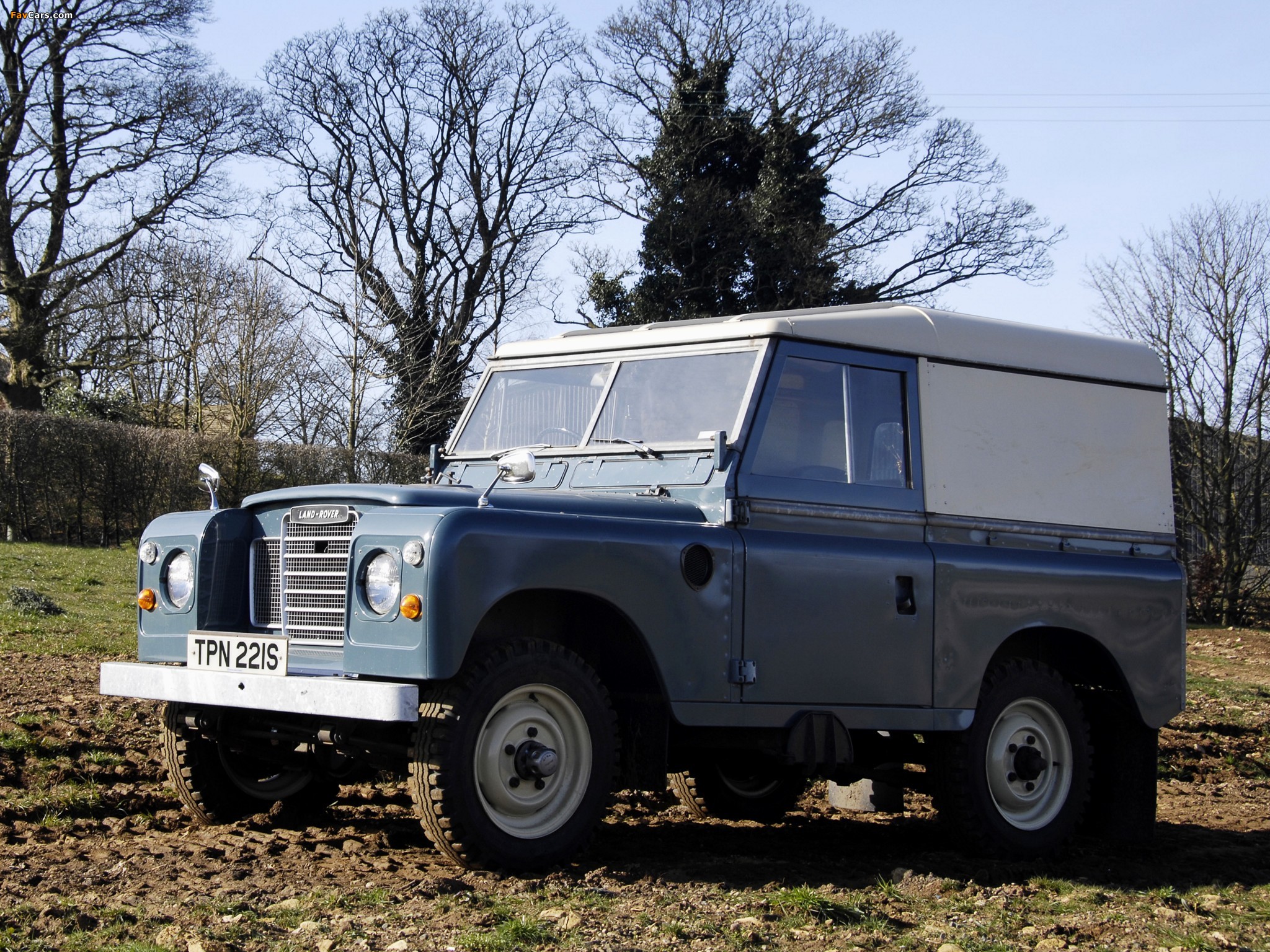 Land Rover Series III 88 Hard Top 1971–85 images (2048 x 1536)