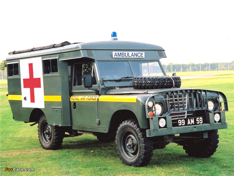 Land Rover Series III 109 Ambulance images (800 x 600)
