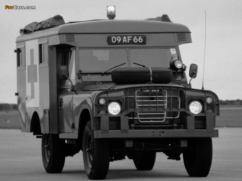 Photos of Land Rover Series III 109 Ambulance (800 x 600)