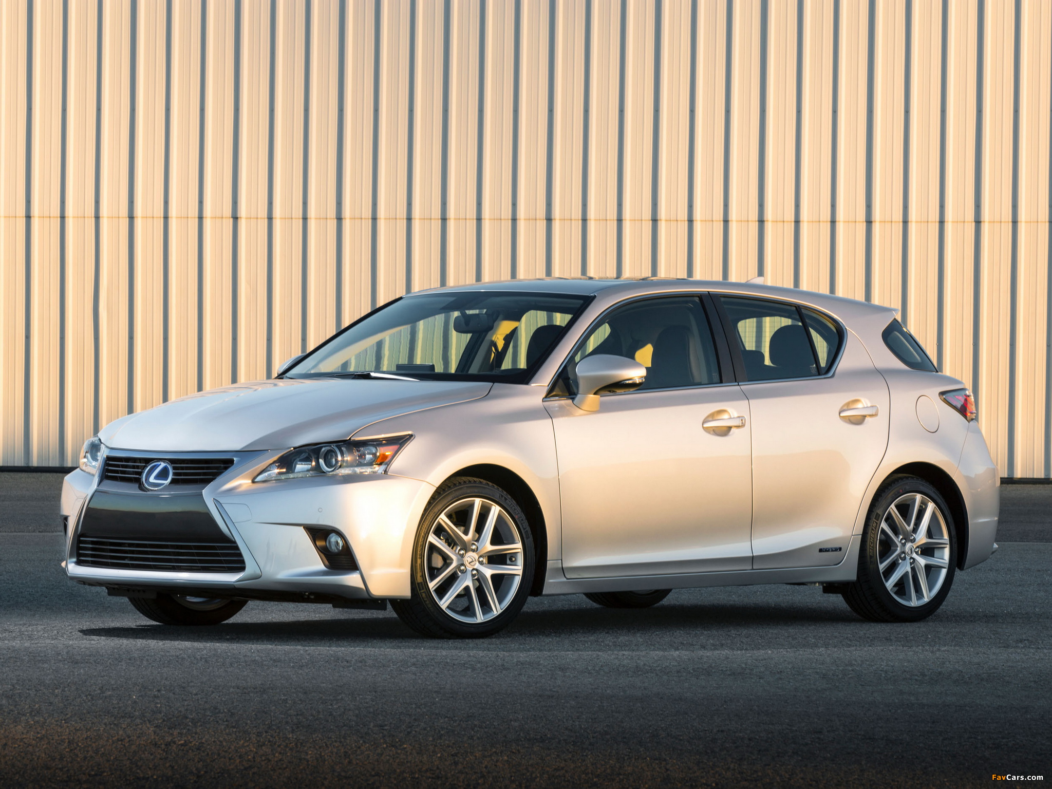 Images of Lexus CT 200h 2014 (2048 x 1536)