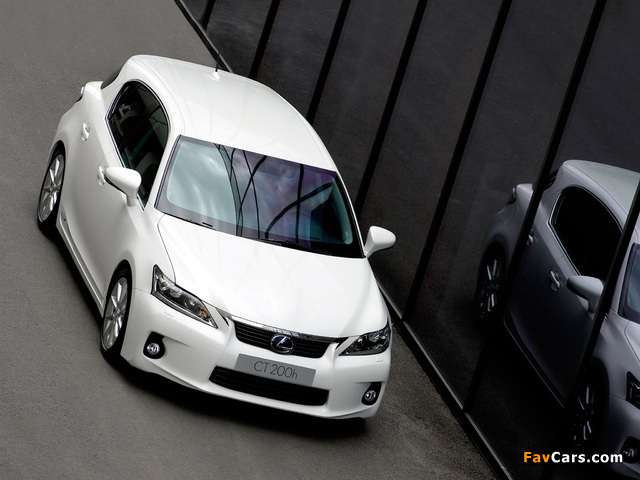 Lexus CT 200h EU-spec 2010–14 images (640 x 480)