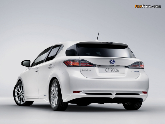 Lexus CT 200h EU-spec 2010–14 pictures (640 x 480)