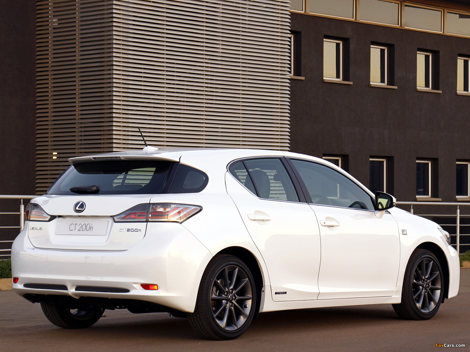 Lexus CT 200h F-Sport ZA-spec 2011–14 wallpapers (1600 x 1200)