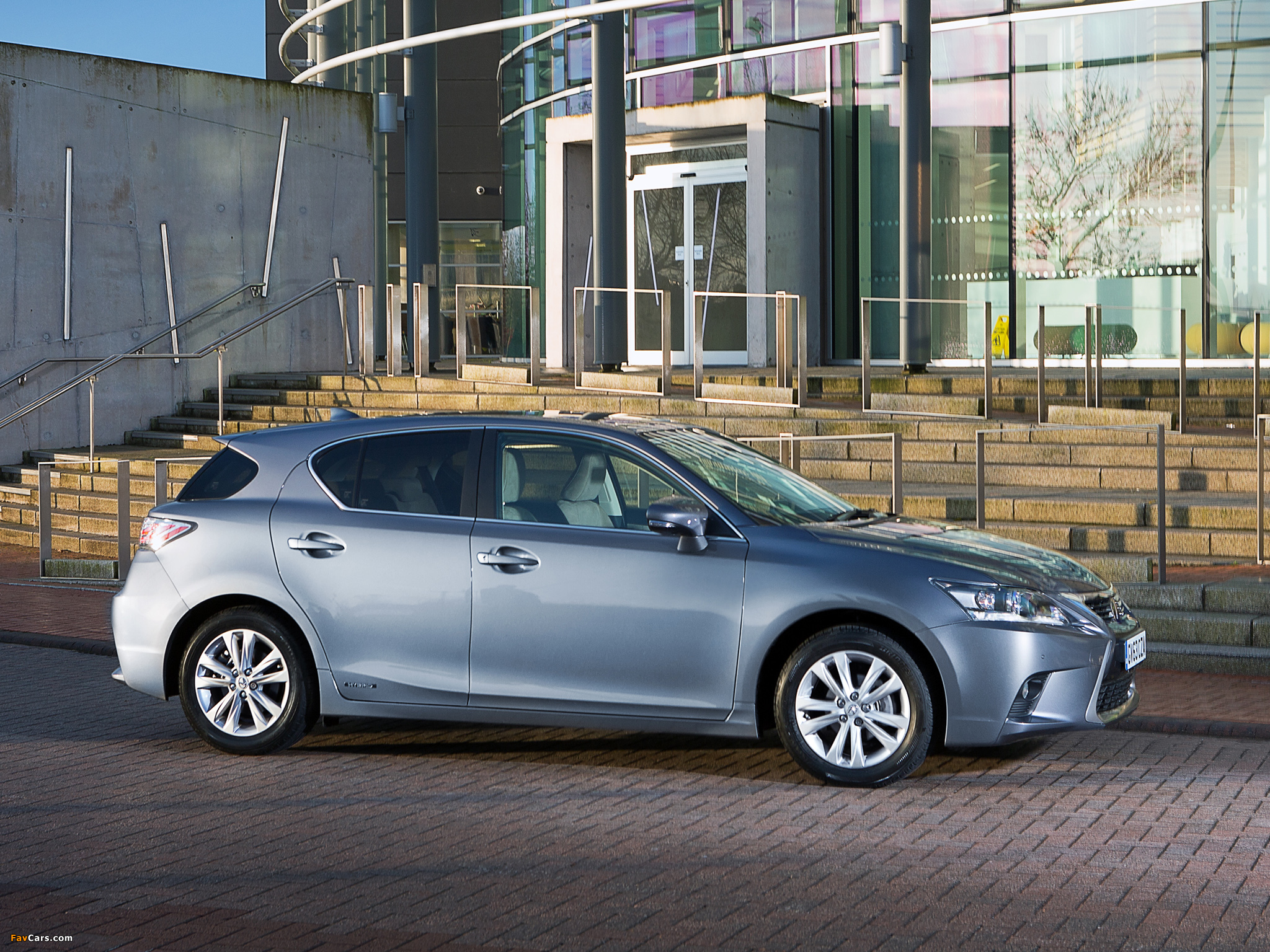 Lexus CT 200h UK-spec 2014 images (2048 x 1536)