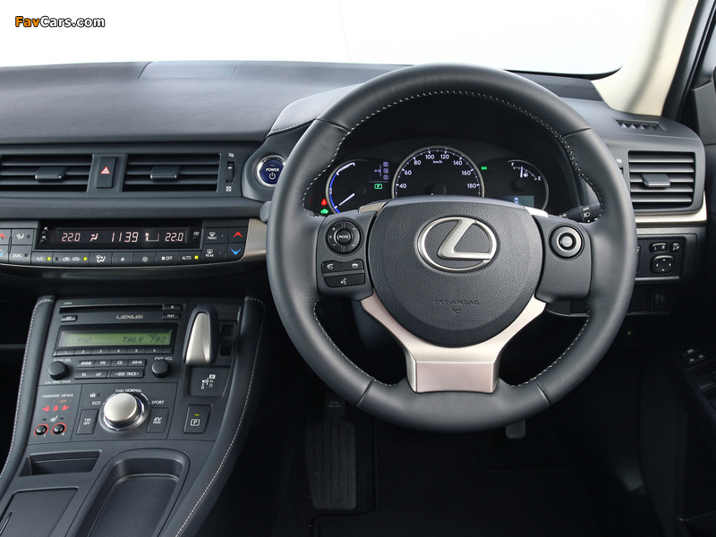 Lexus CT 200h ZA-spec 2014 photos (800 x 600)