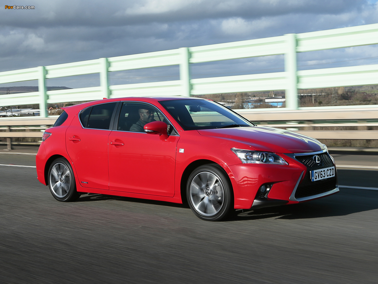 Lexus CT 200h F-Sport UK-spec 2014 photos (1280 x 960)