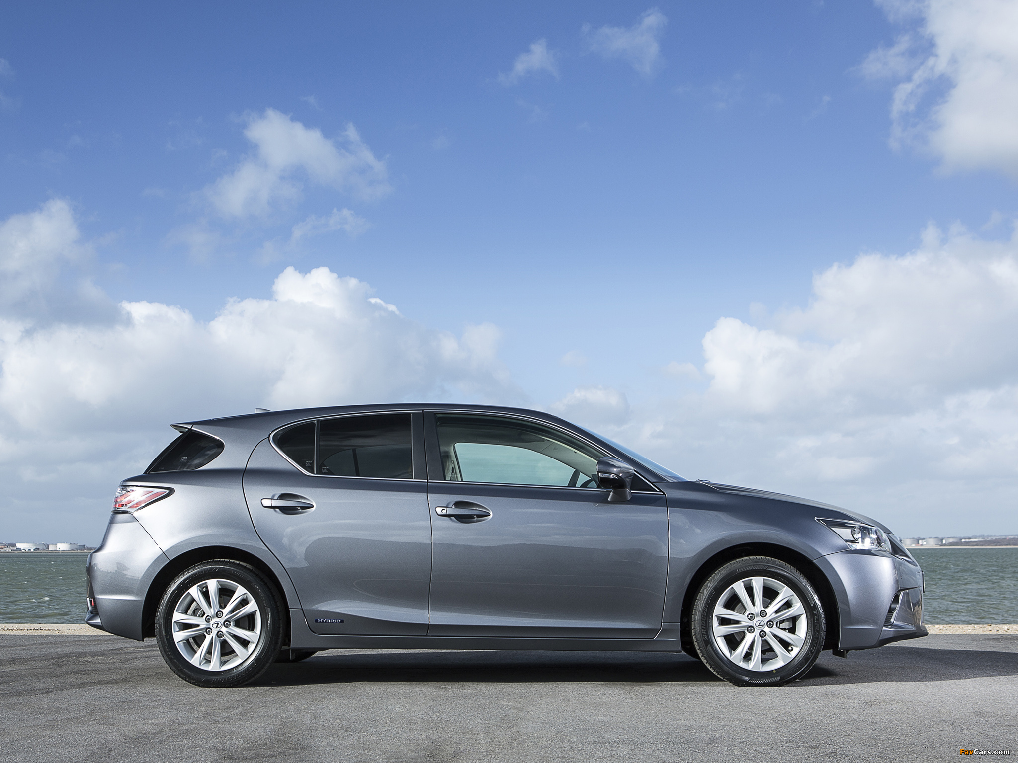 Lexus CT 200h UK-spec 2014 photos (2048 x 1536)