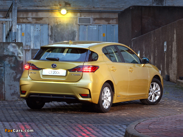 Photos of Lexus CT 200h ZA-spec 2014 (640 x 480)