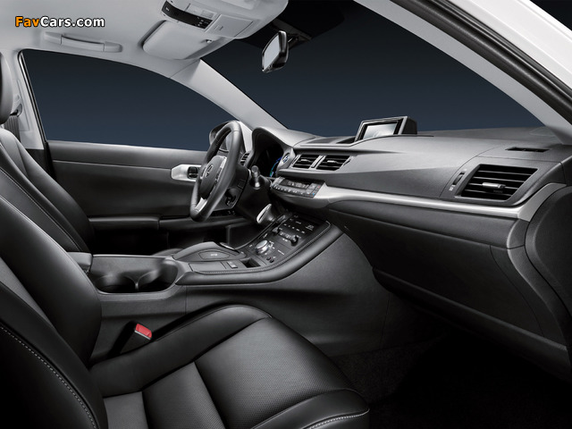 Pictures of Lexus CT 200h EU-spec 2010–14 (640 x 480)
