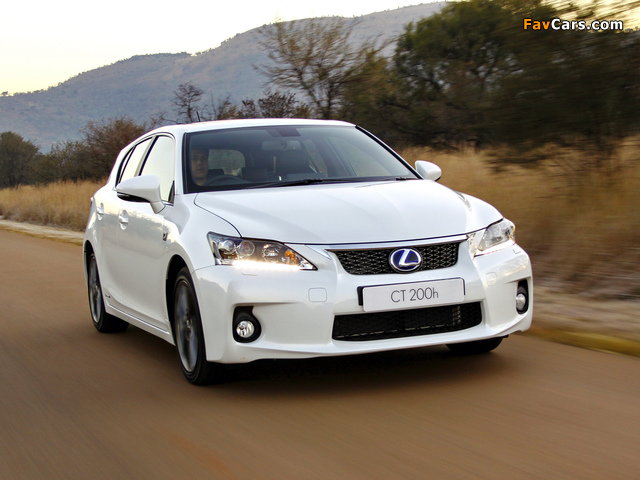 Lexus CT 200h F-Sport ZA-spec 2011–14 wallpapers (640 x 480)