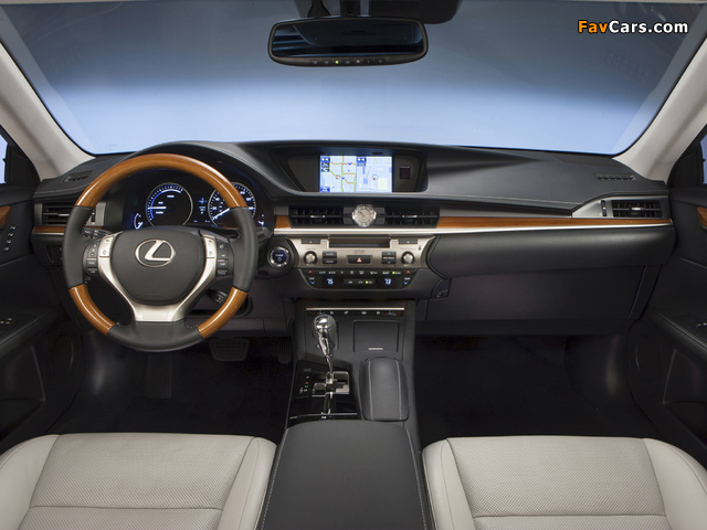 Lexus ES 300h 2012 images (640 x 480)